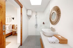 Vila Deluks, Bebas Asap Rokok | Kamar mandi