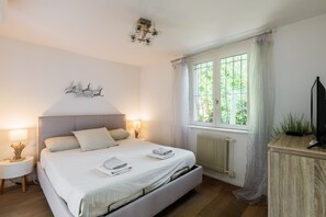 Bügeleisen/Bügelbrett, kostenloses WLAN, Bettwäsche