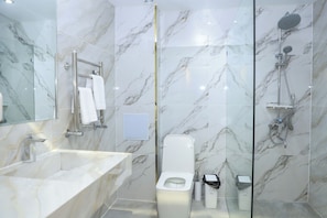 Shower, free toiletries, hair dryer, bathrobes