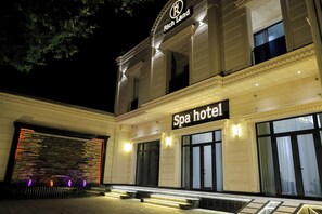 Front of property - Rich Land Hotel (Samarkand)