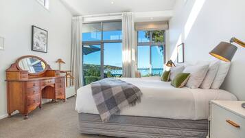 Luxury House, 3 Bedrooms, Shower Grab Bars, Beach View | Individually decorated, individually furnished, desk, laptop workspace