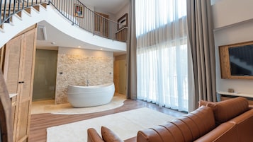 Loft Oda | Banyo | Duş, ücretsiz banyo/kozmetik ürünleri, saç kurutma makinesi, bornoz 
