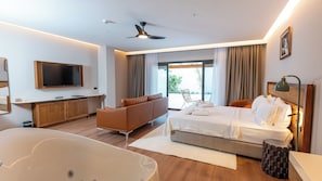 In-room safe, blackout curtains, free WiFi, bed sheets