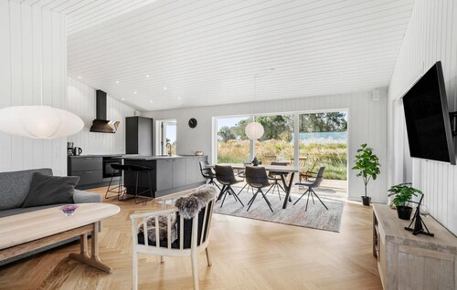 3 bedroom awesome home in Skagen