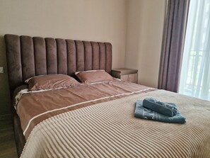 1 chambre, fer et planche à repasser, Wi-Fi gratuit, draps fournis