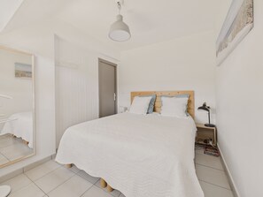 2 bedrooms, iron/ironing board, free WiFi - Sea view - 100m from beach - Apart for 4  (Carnac)