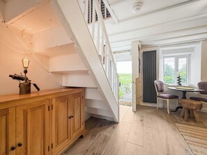 Uklassifisert bilde, 5 av 16, knapp