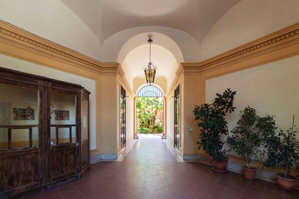 Interior - GuestHost - Cozy loft studio apartment of approximately 14 sqm, perfect for two people, with two single beds, ideal for business/study travelers and city visitors.The apartment is located on the mezzanine floor (accessible via a few steps) of a building  (Rome)