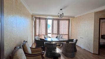 Desk, laptop workspace, free cots/infant beds, rollaway beds