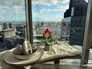 Interior - WSP - Sea Views Tower View (Melbourne)