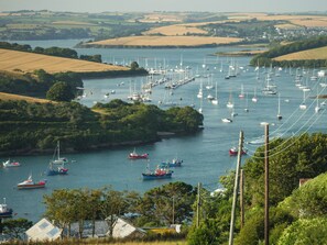 Marina - 2 bedroom accommodation in Brixham (Brixham)