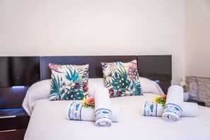 4 bedrooms, iron/ironing board, free WiFi, bed sheets