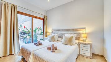 5 dormitorios, tabla de planchar con plancha, wifi gratis y ropa de cama