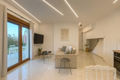 Oasis Acropolis Serres Next to Center (Parking)
