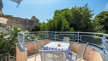 Appartamento familiare, 1 camera da letto (Peaceful Retreat With Terrace 2) | Terrazza/patio
