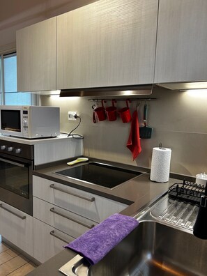 Microwave, oven, stovetop, dishwasher