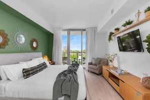 1 habitación, tabla de planchar con plancha, wifi y ropa de cama 