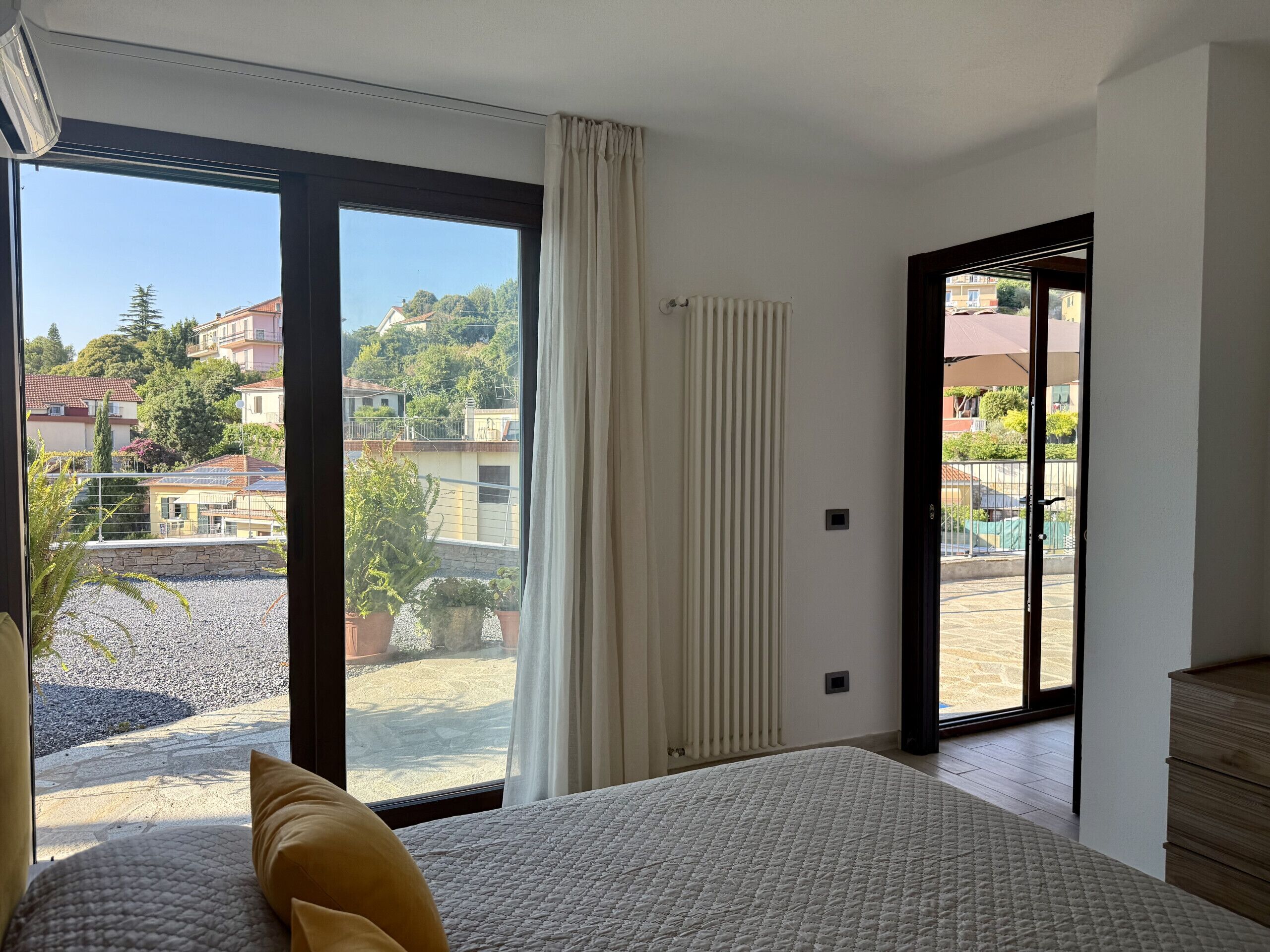 2 chambres, fer et planche à repasser, Wi-Fi gratuit, draps fournis