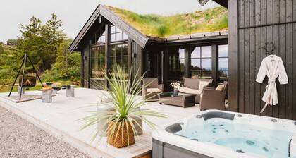 Cabin With Jacuzzi on Lifjell