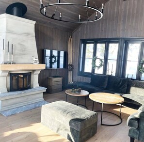 Cabana, 5 quartos, sacada, vista para a montanha | Área de estar