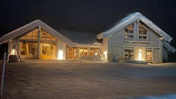 Cabin, 5 Bedrooms, Balcony, Mountain View | Exterior