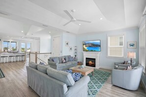 電視、壁爐、 辦公室