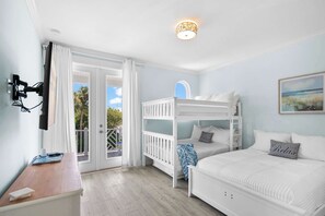 3 bedrooms, desk, iron/ironing board, travel crib