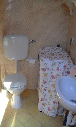 Doccia, asciugacapelli, asciugamani