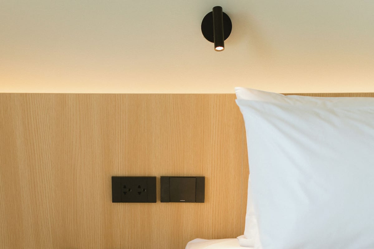 Cofres nos quartos, espaço de trabalho para notebook, Wi-Fi de cortesia