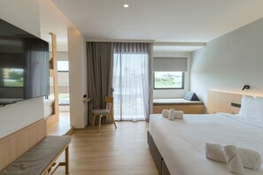 Family Room | In-room safe, laptop workspace, free cribs/infant beds, free WiFi - PAAK Hotel Suvarnabhumi (Bangkok)