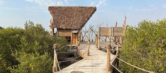 4 Bedrooms Luxury Villa, Beach and Pool Access, Jacuzzi, Sauna, Bar, Tennis