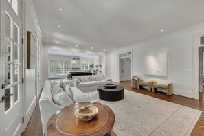 Smart TV, fireplace, offices