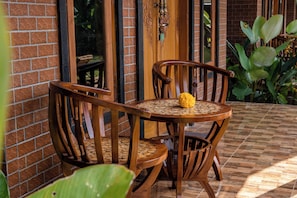 Vila com design assinado | Terraço/pátio