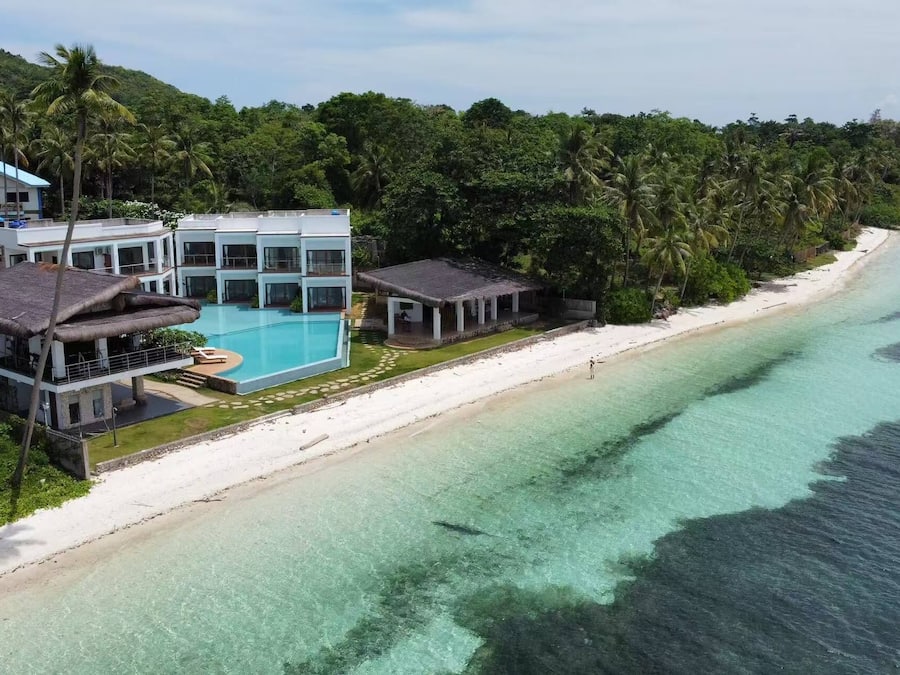 Private beach, white sand, sun loungers, beach yoga