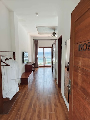 Luxury Double Room, Beach View