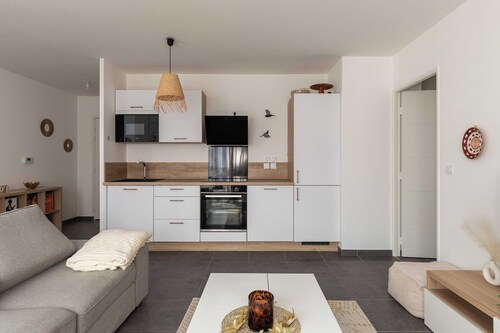 Charming Apartment 2br/4p - Near to Lyon