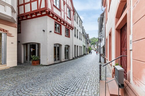 Altstadtquartier 16 – Apartment bis 16 - Balkon - Burgblick - Fachwerk-Galerie Unesco Bacharach
