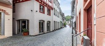 Apartment "Altstadtquartier" with Castle Views