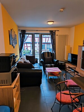 TV, DVD player