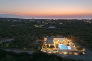 Exterior - CaMa Villa , Ultimate Privacy & Scenic Views (Viranepiskopi)