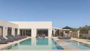 Outdoor pool, a heated pool - CaMa Villa , Ultimate Privacy & Scenic Views (Viranepiskopi)