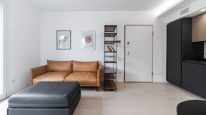 Apartment (1 Bedroom) | Living area | TV