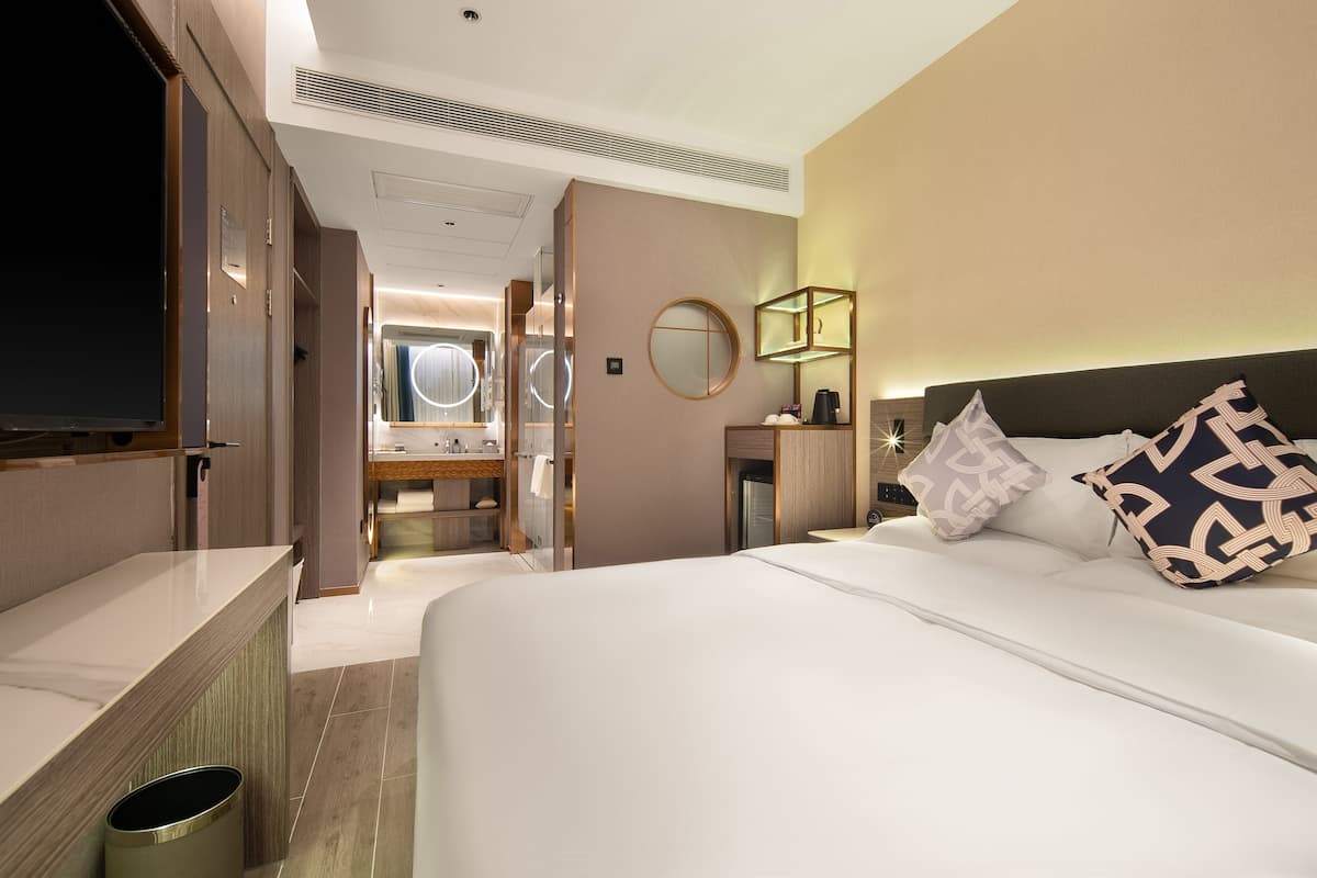 Classic Single Room | Blackout curtains, iron/ironing board, free WiFi