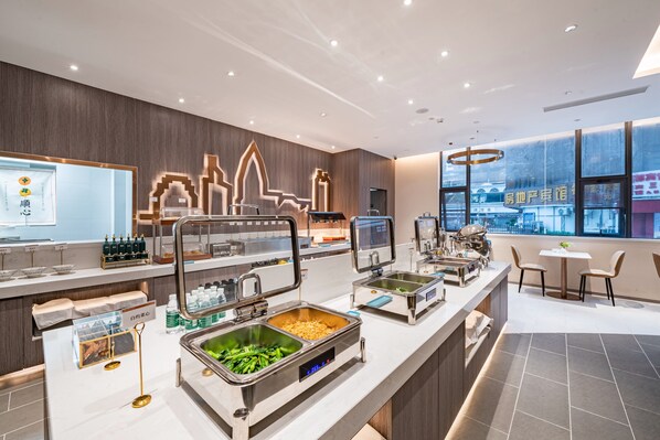 Dagelijks ontbijtbuffet (CNY 48 per persoon)