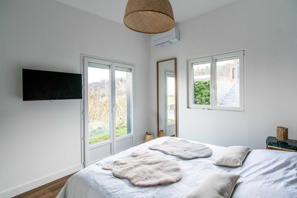 4 Schlafzimmer, Bügeleisen/Bügelbrett, WLAN, Bettwäsche