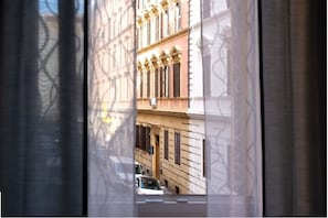 Interior - URBANFLAT REPUBLIC SQUARE - Entire apartment with 2 bedrooms and 2 bathrooms (Roma)