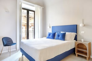 Classic-Doppelzimmer, Balkon, Stadtblick | Zimmersafe, Verdunkelungsvorhänge, schallisolierte Zimmer
