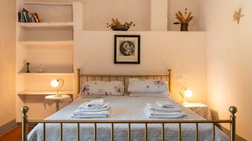 1 habitación, wifi y ropa de cama