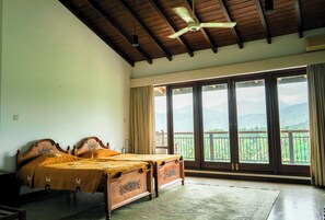 5 室のベッドルーム、アイロン / アイロン台、WiFi、ベッドシーツ