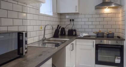 Charming Ground-Floor Flat